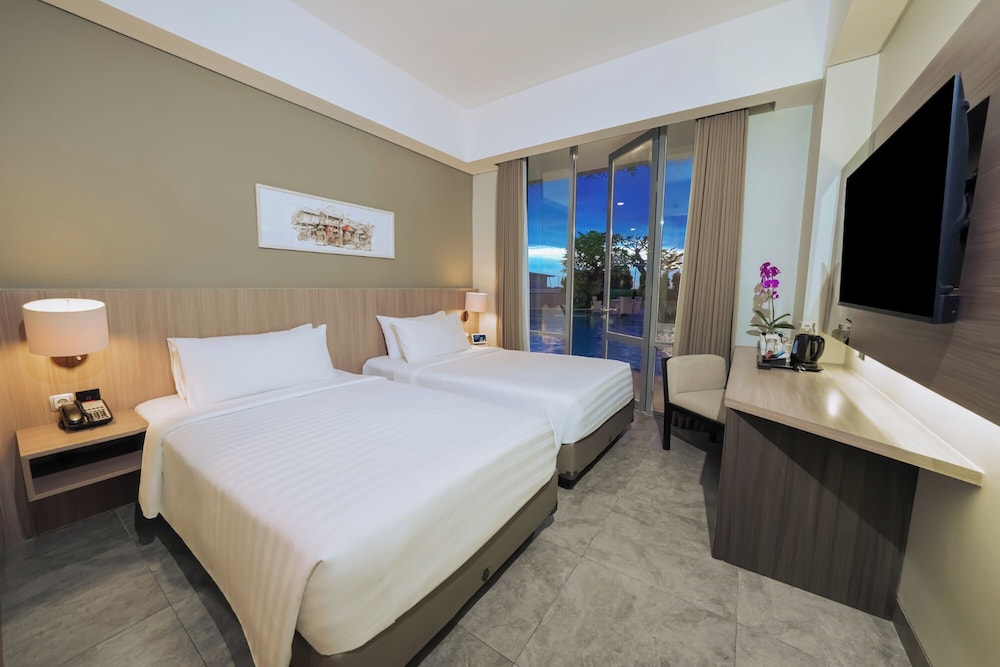 Aston Inn Mataram 25/65