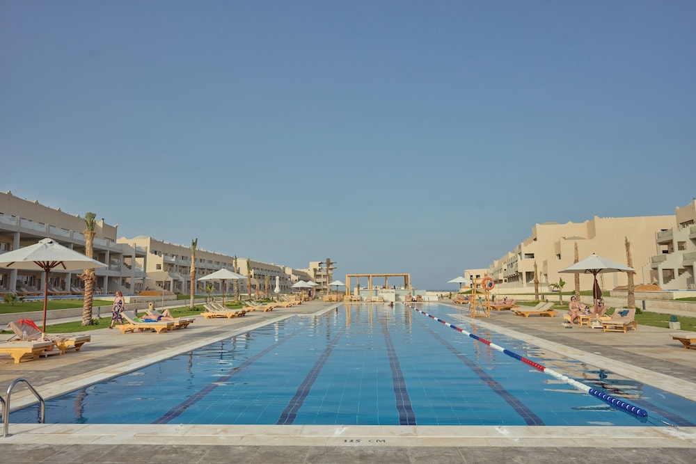 Diamond Beach by Pearl Resorts 64/84