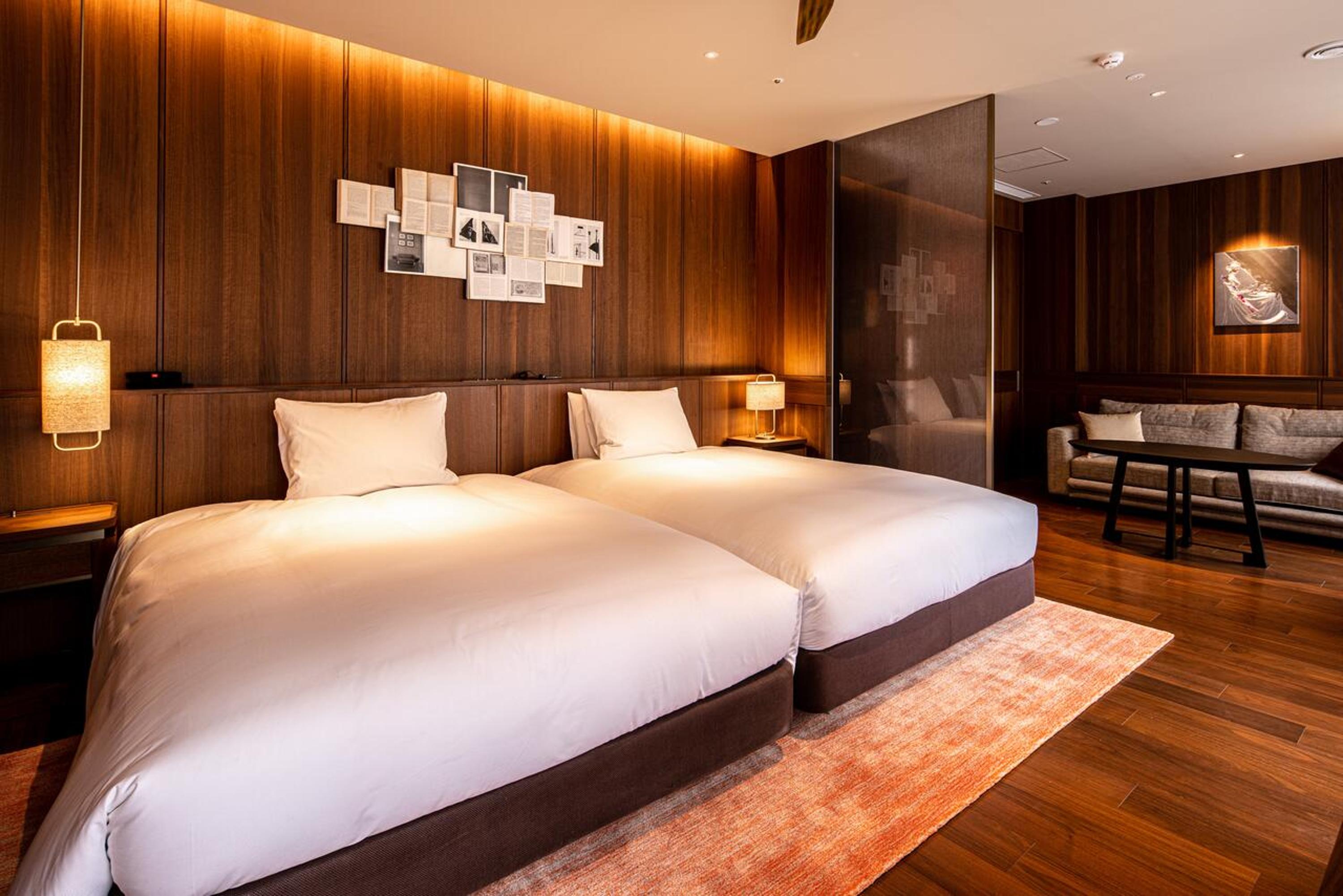 Episode 6, Executive, Twin Beds, Club Lounge Access