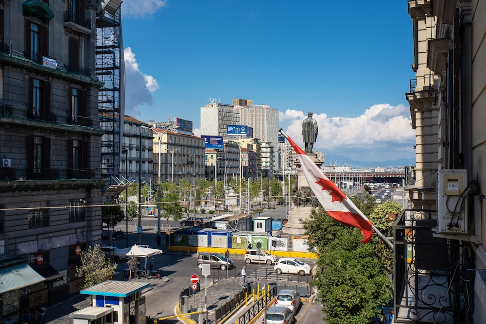 Garibaldi Hotel 39/48