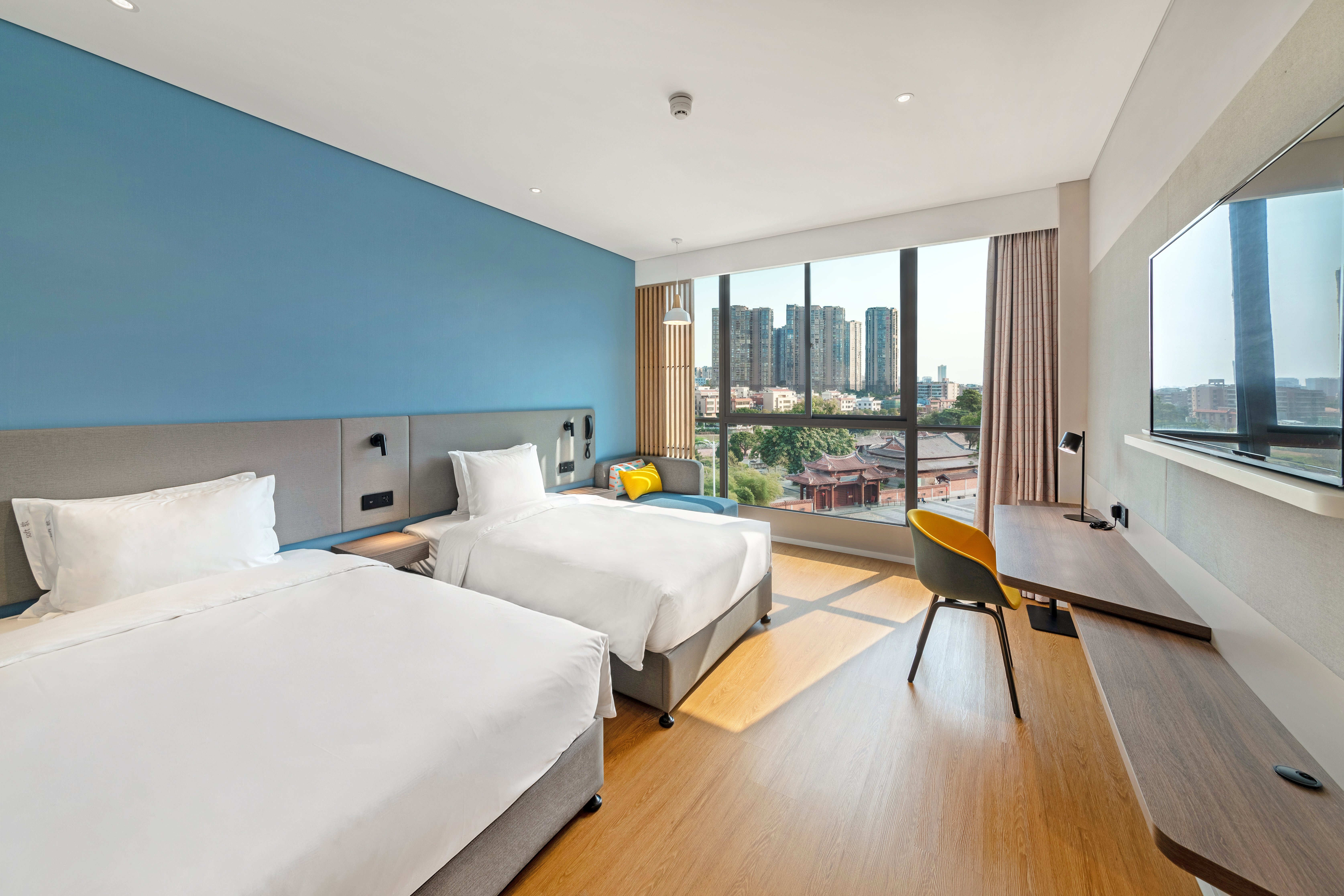 Standard, Twin Beds