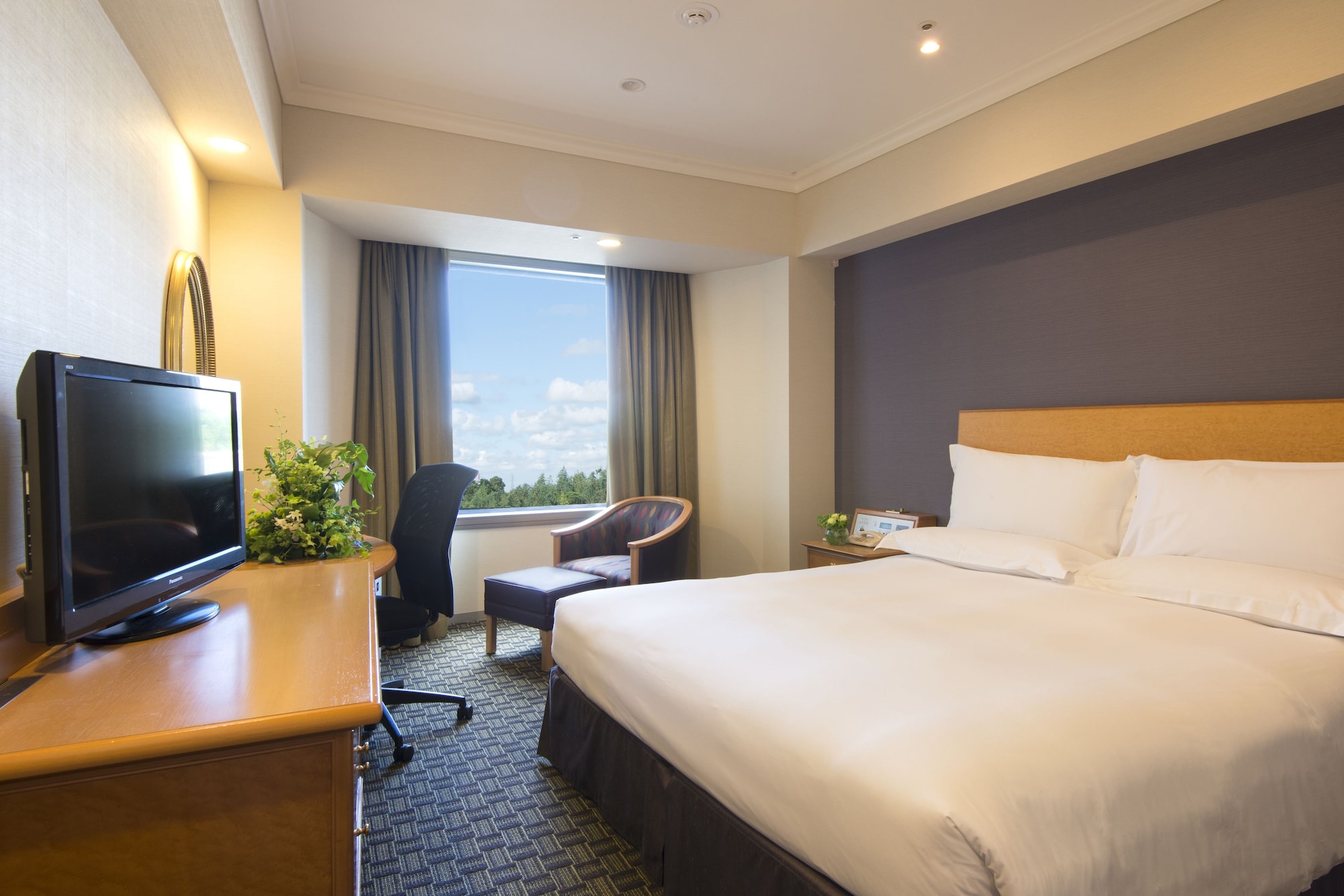 GUEST ROOM, QUEEN BED