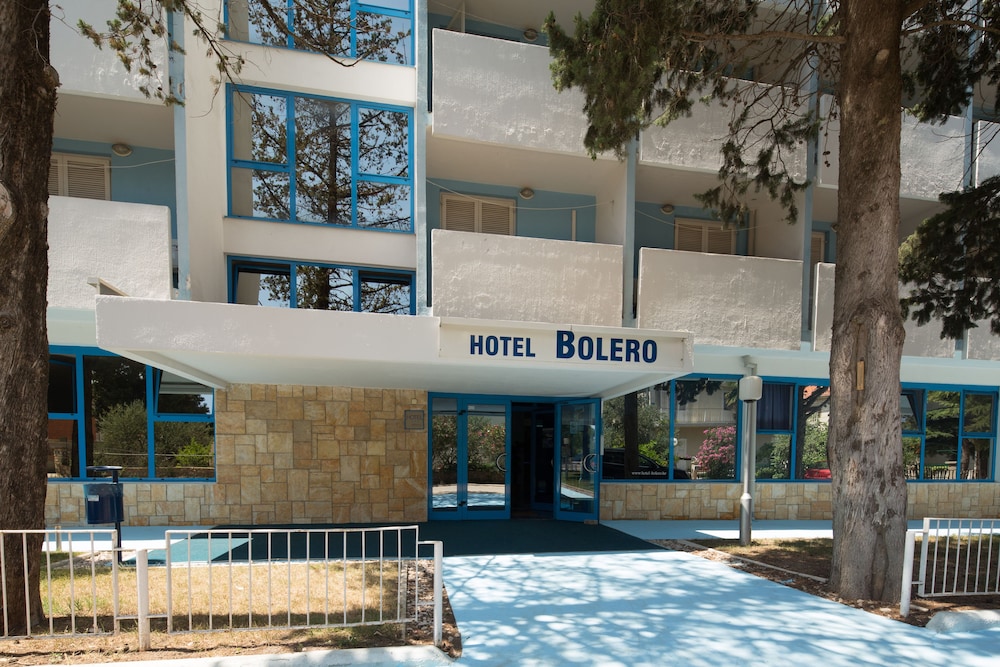 Hotel Bolero 2/50