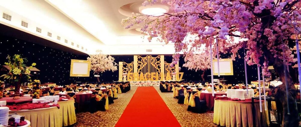 Royal Palm Hotel And Conference Center 44/58