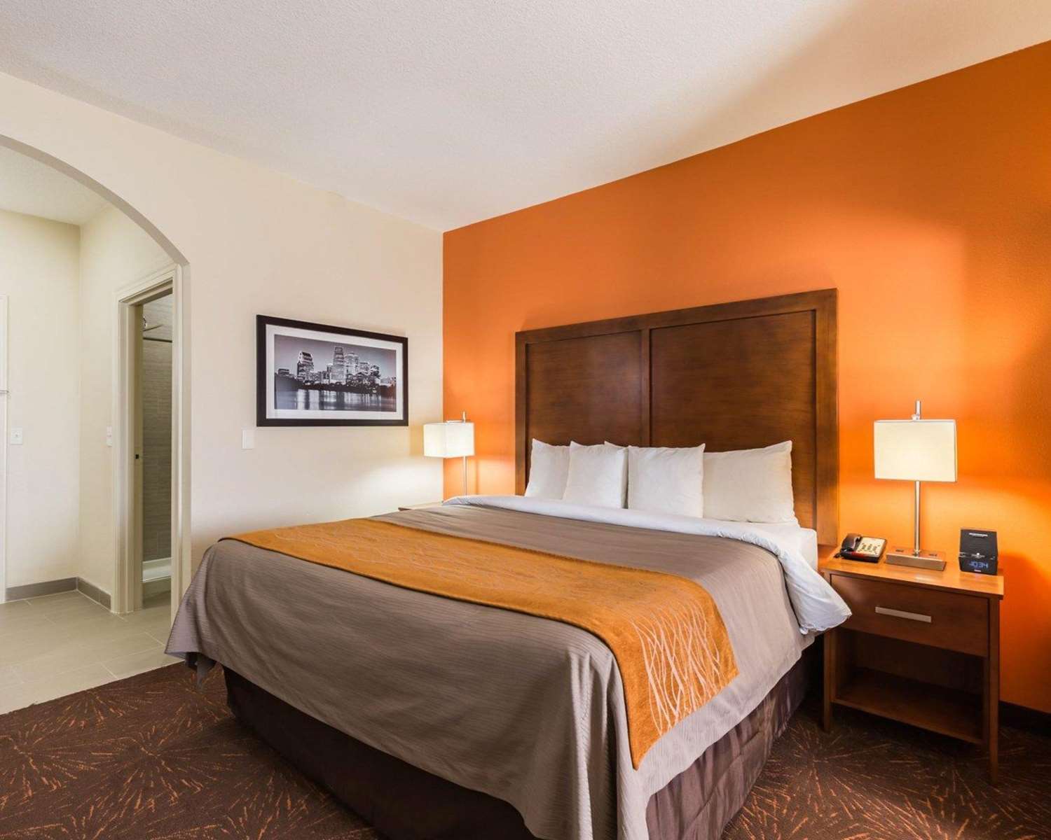 UPGRADE, SUITE, KING BED