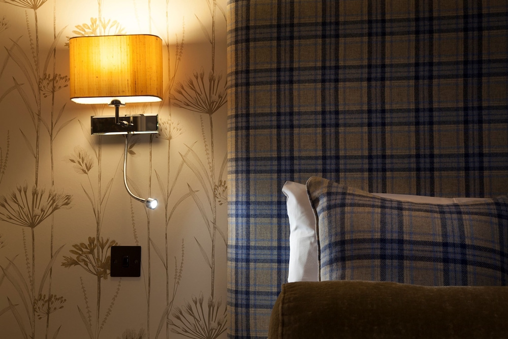 The Lovat, Loch Ness 42/66