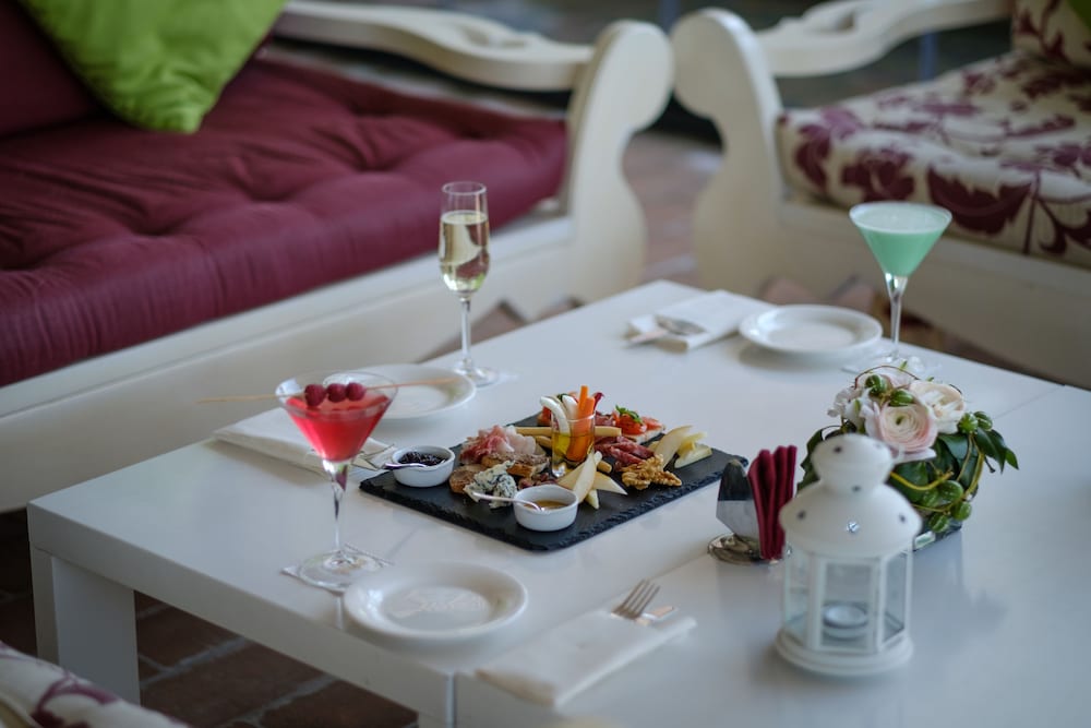 VILLA TOLOMEI HOTEL AND RESORT 56/71