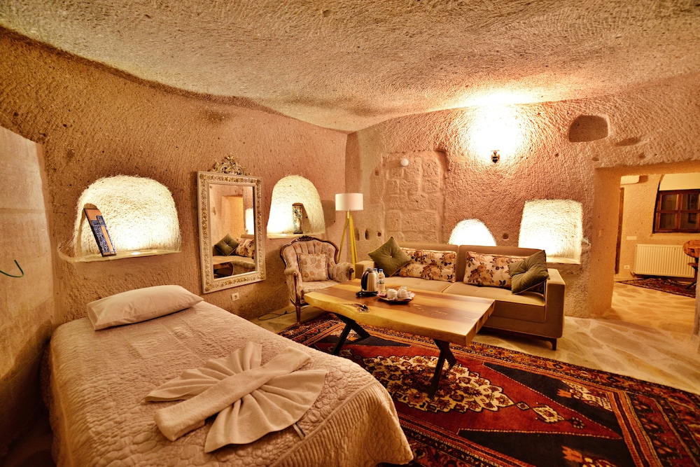 Valley Inn Cave Hotel 23/50
