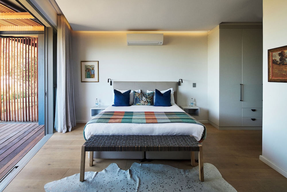 Spanish Farm Guest Lodge 27/90