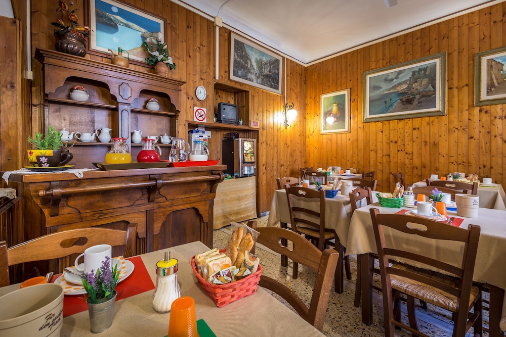 Hotel Ferretti 45/58