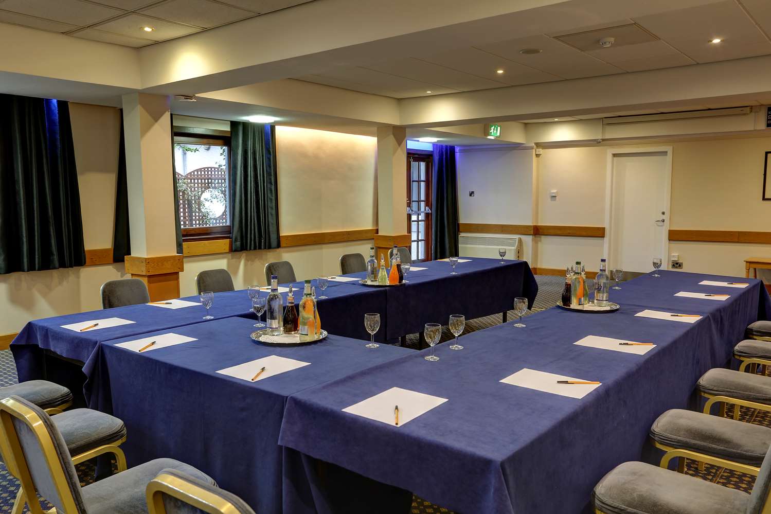 Best Western Kings Manor Hotel 49/56