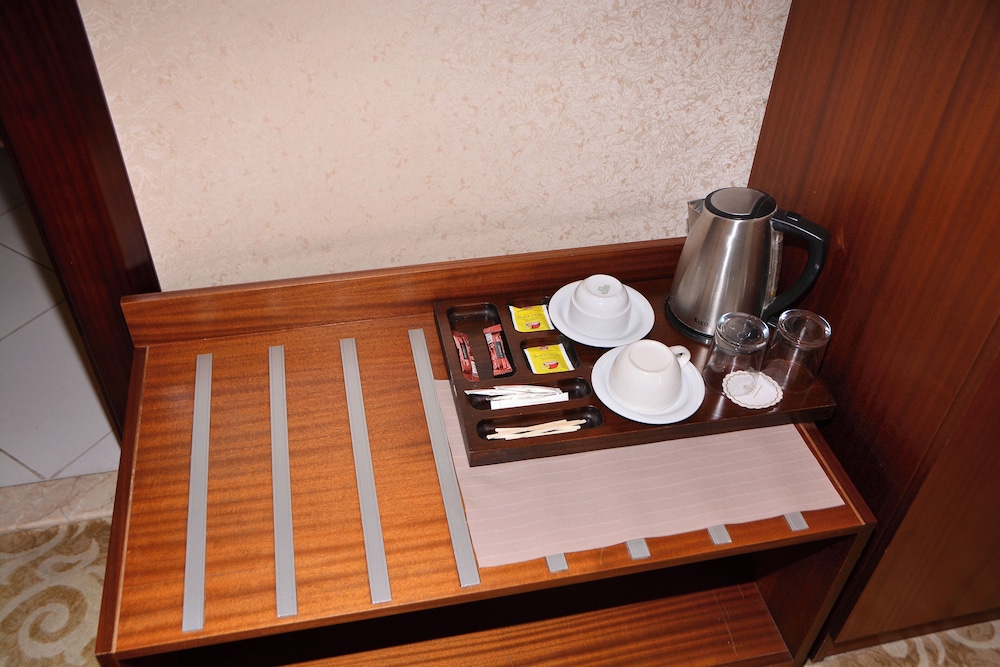 ASRIN BUSINESS HOTEL 56/73