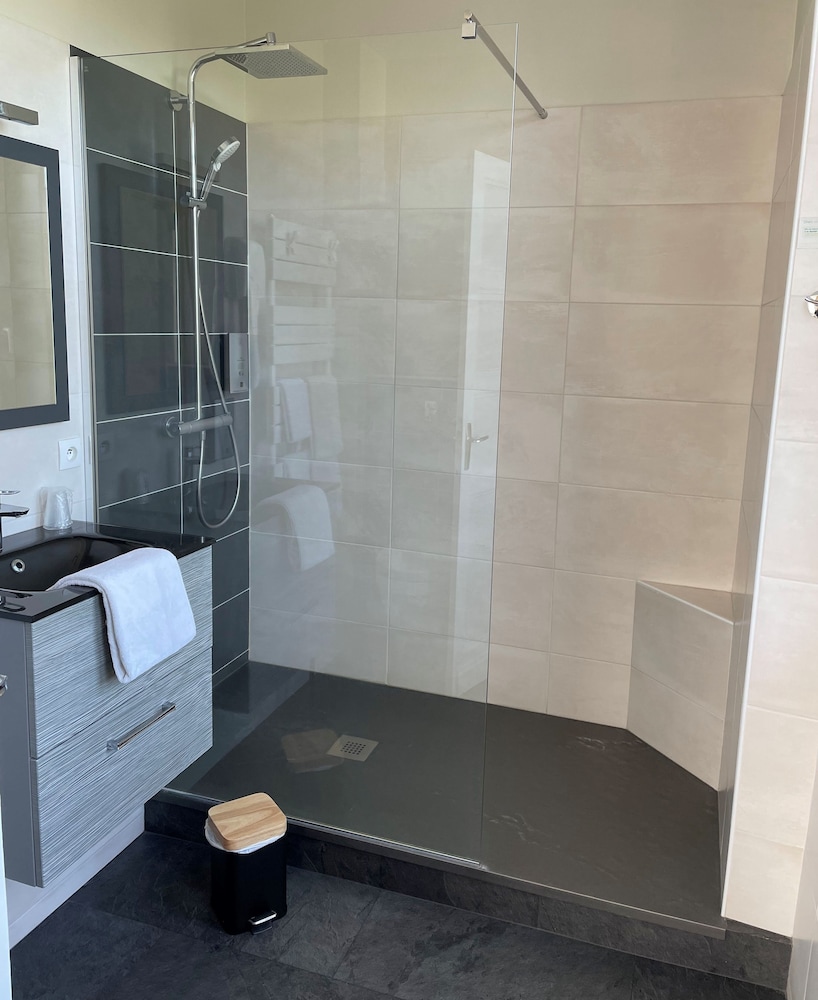HOTEL LE SAINT FLORENT 29/30