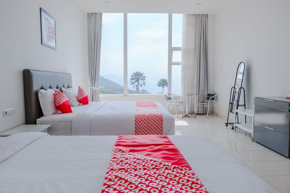 Hotel O Batu near Jatim Park formerly Villa Bukit Panderman Residence 31/49