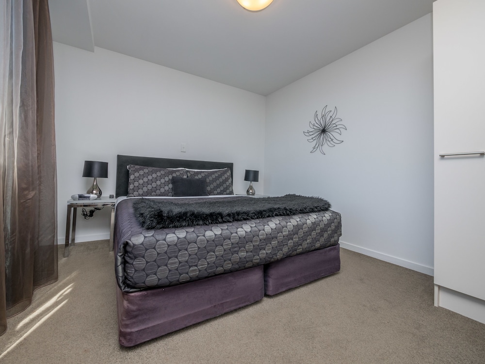 Bellano Motel Suites 22/33