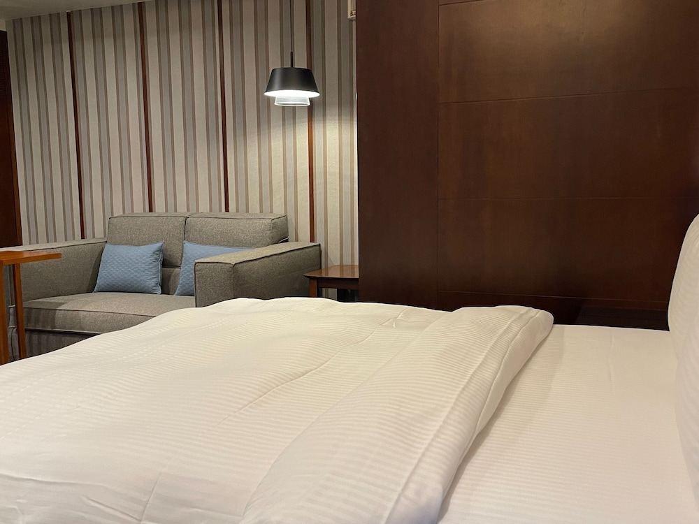 Sun Sweet Hotel 26/65