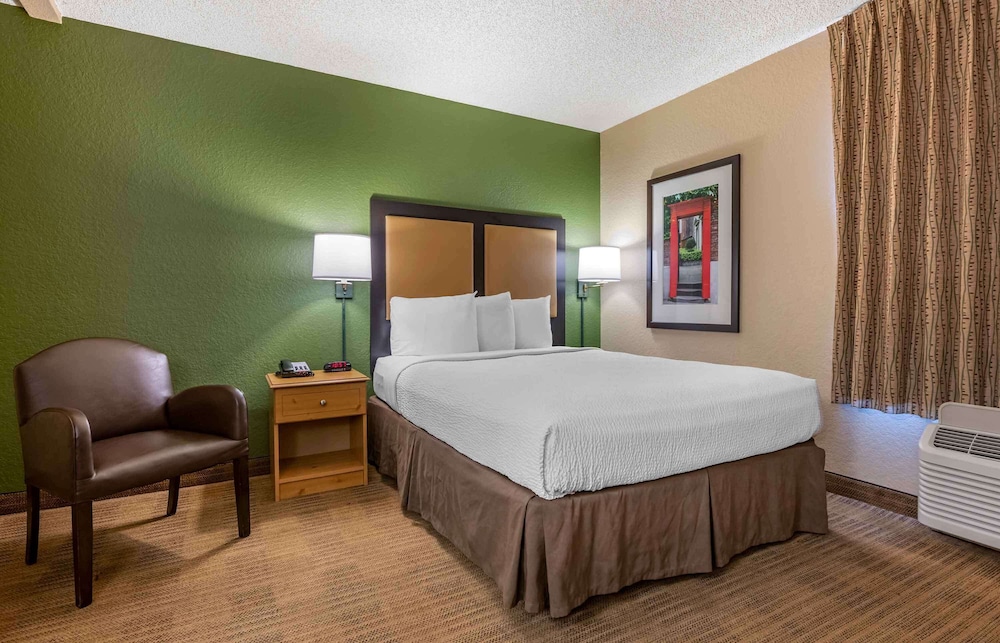 Extended Stay America Suites Orlando Altamonte Springs 22/58