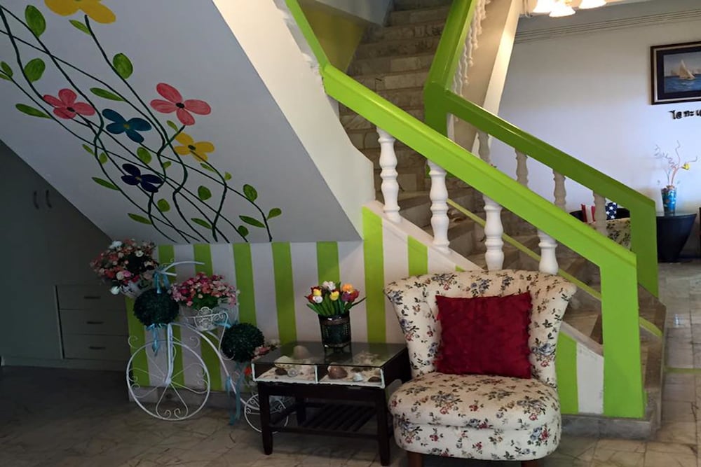 I Talay Lodge Boutique Hotel 12/70