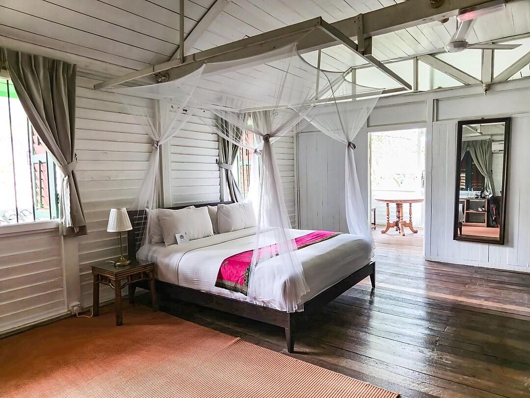 1 Bedroom, Colonial, Suite, House, 3 Beds