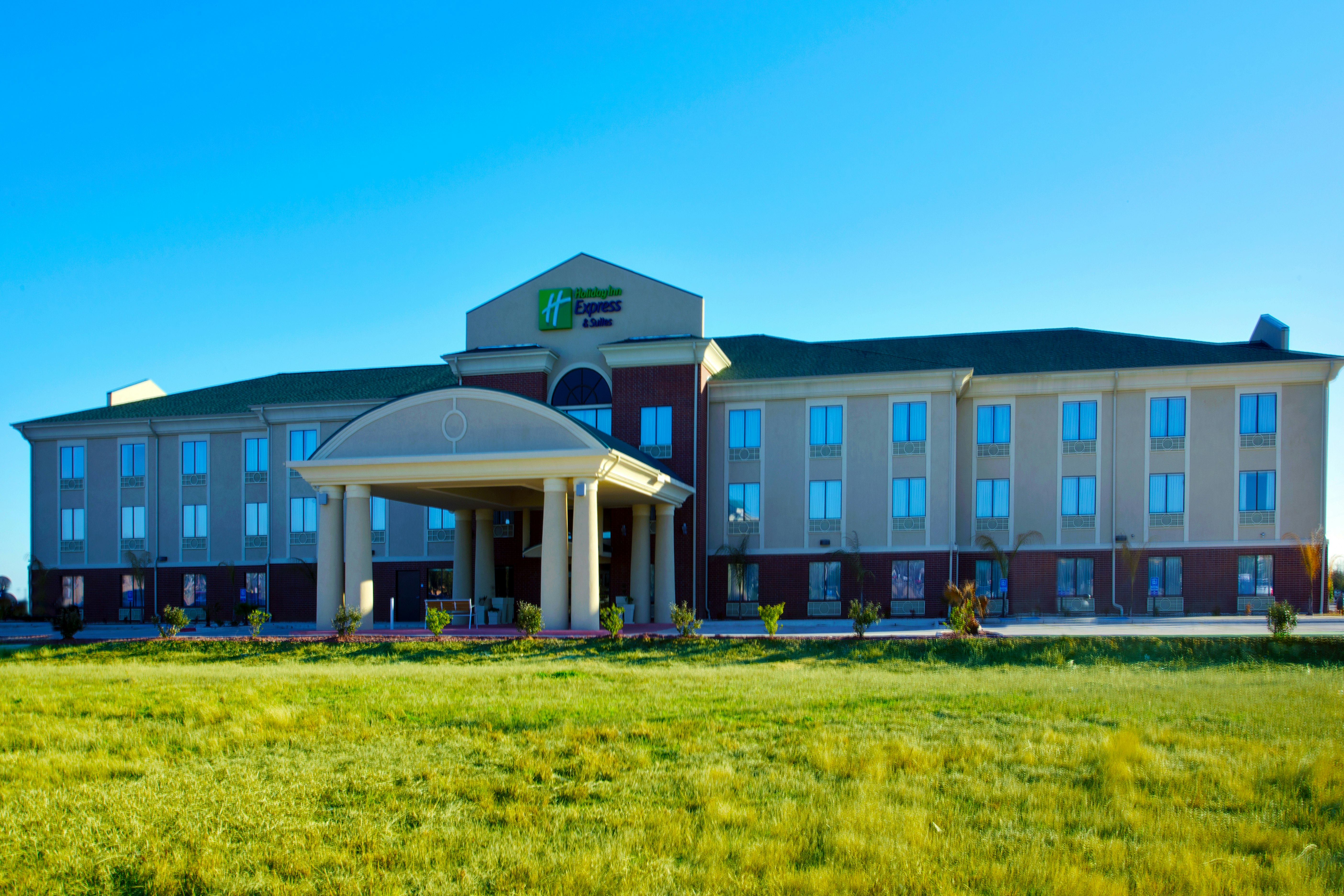 Holiday Inn Express & Suites Waller - Prairie View 53/54