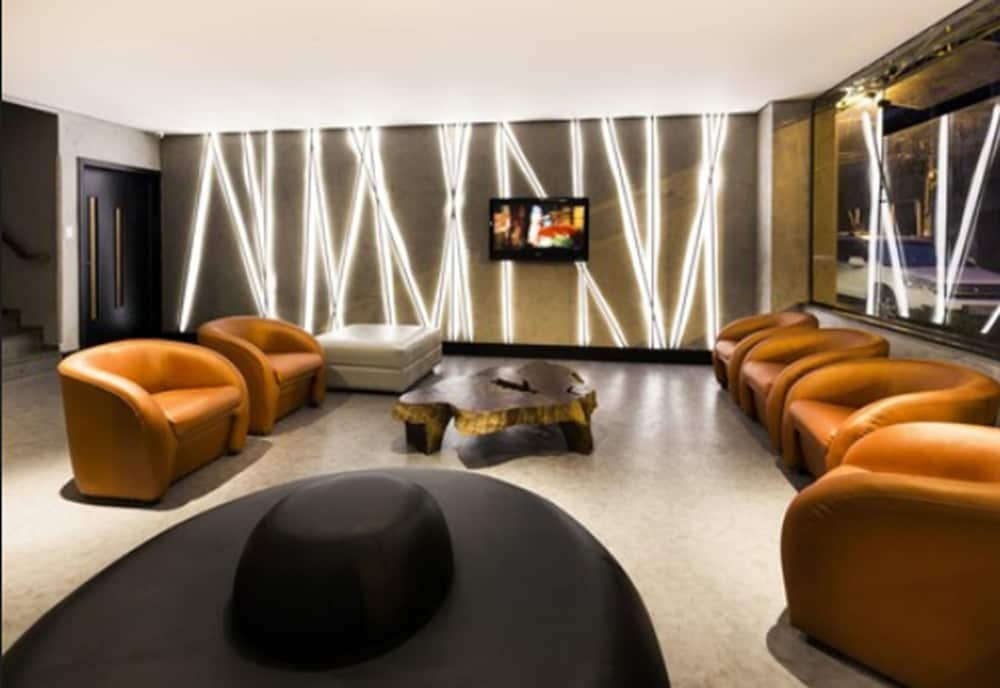 HM Hotel 36/50