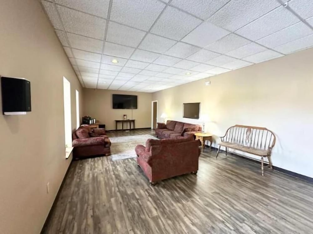 French Creek Inn 23/42