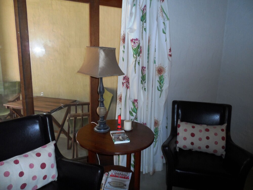 Shikwari Bush Lodge &amp; Pangolin Bush Camp 26/50