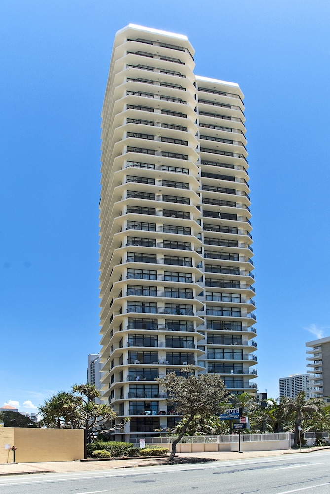 Hi Surf Beachfront Apartments 1/78