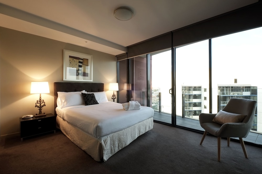 ACD Apartments 18/66