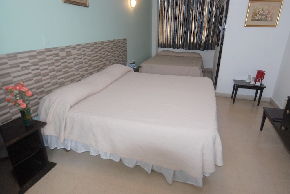 CARIBE HOTEL 14/68