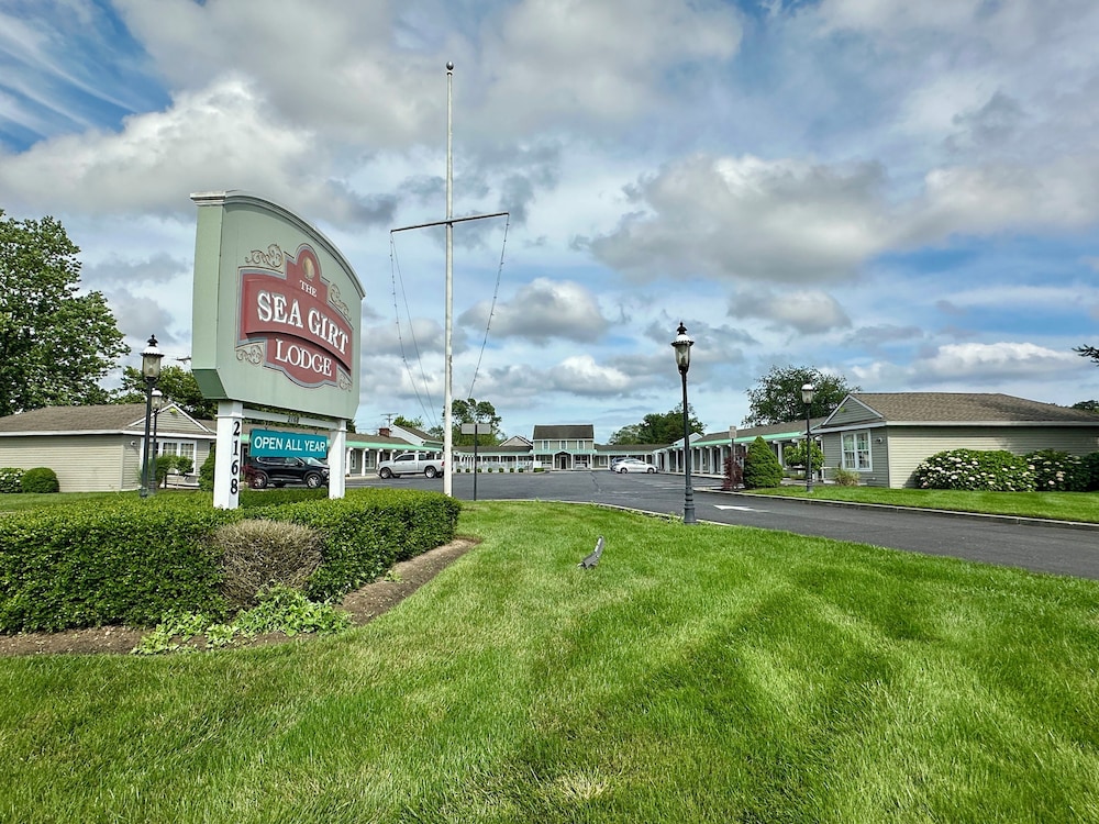 Sea Girt Lodge 69/72
