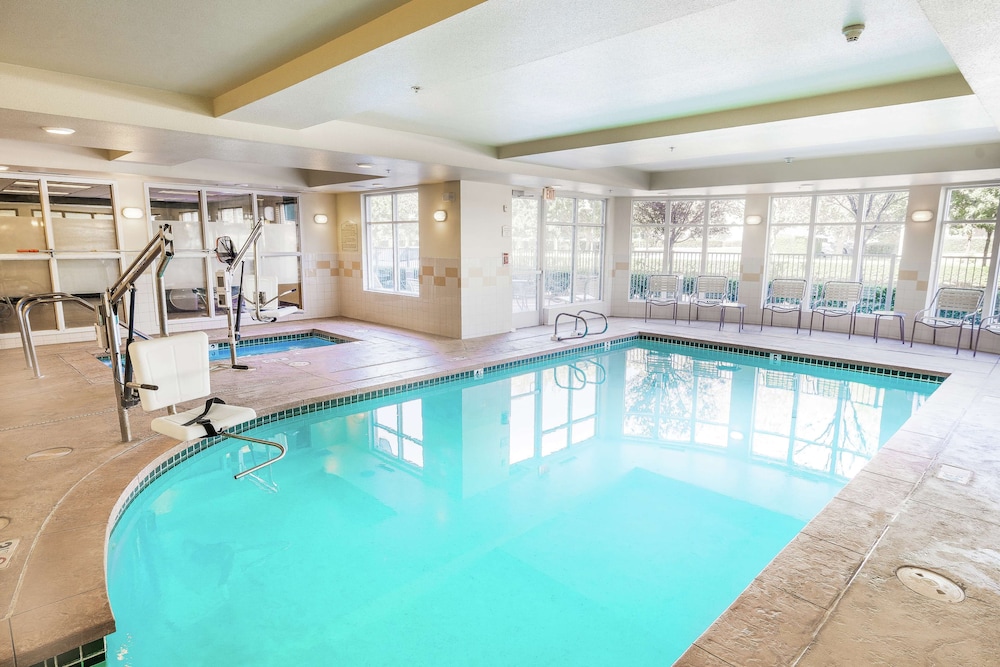 Hilton Garden Inn Ontario/Rancho Cucamonga 1/49