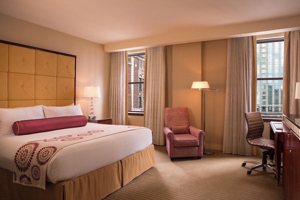 غرفة قياسية بسرير كينج، Millennium Hotel Knickerbocker Chicago 2/9