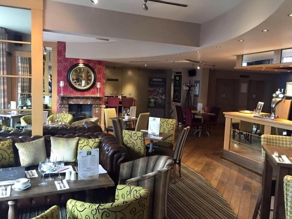 Regent Hotel 24/42