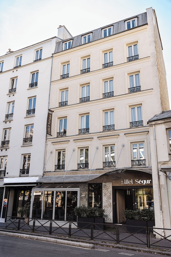 Hotel Eiffel Segur in PARIS