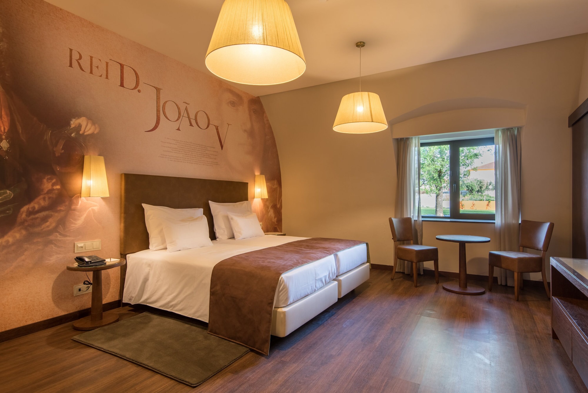 غرفة مفردة بسرير كينج في المبنى الرئيسي