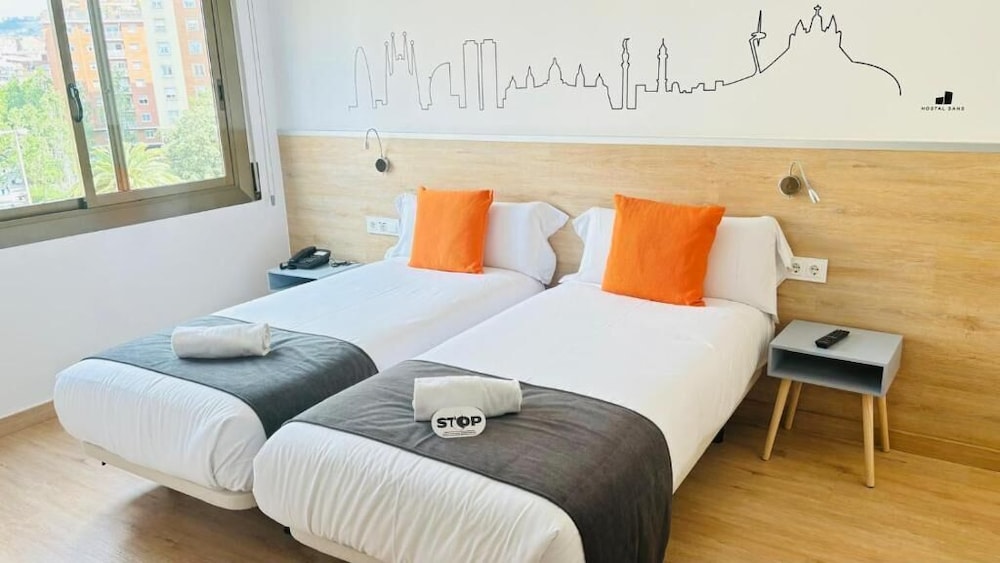 Hostal Sans 20/50