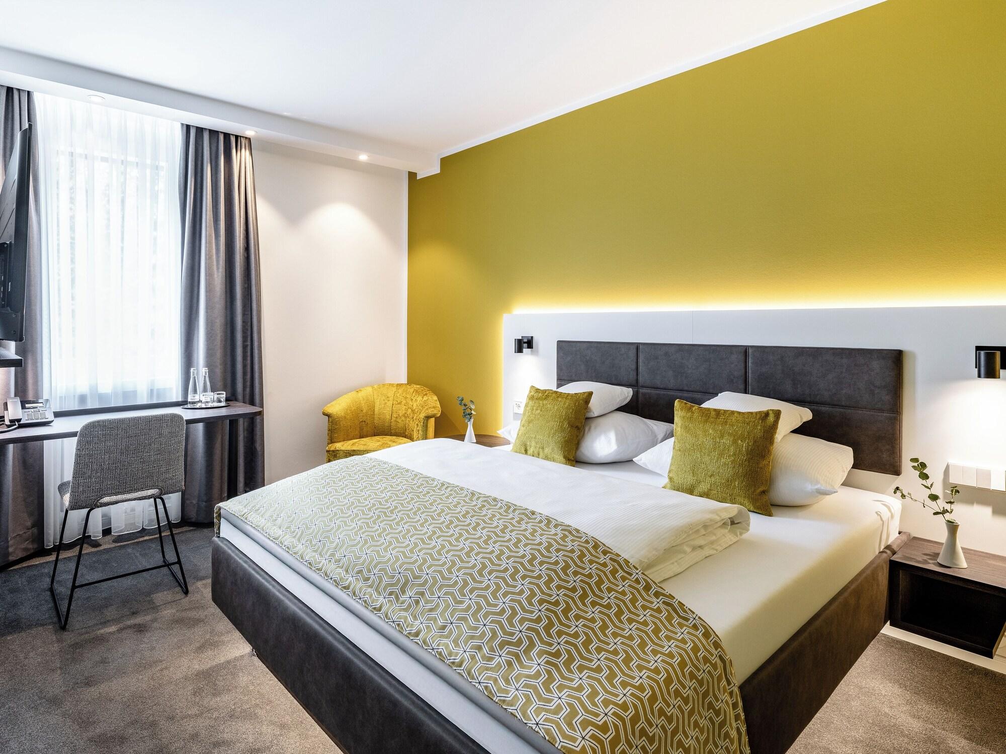 City, Double Bed