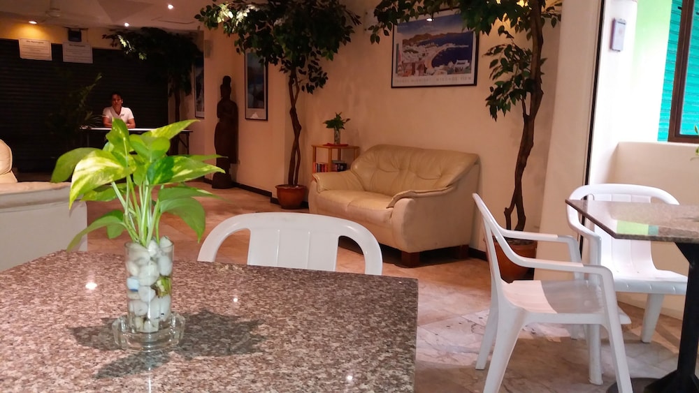 Paradise Inn 37/49