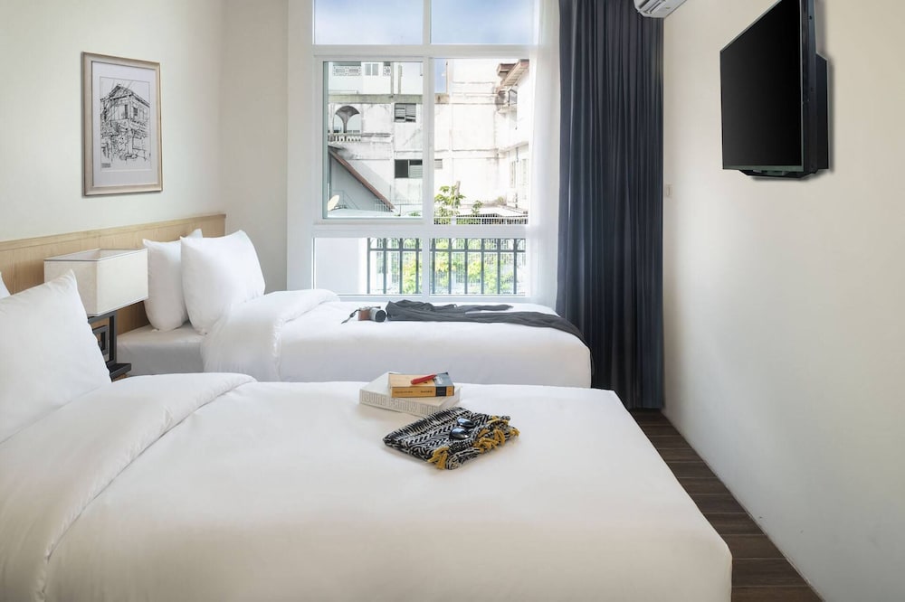 Superior, Twin Beds