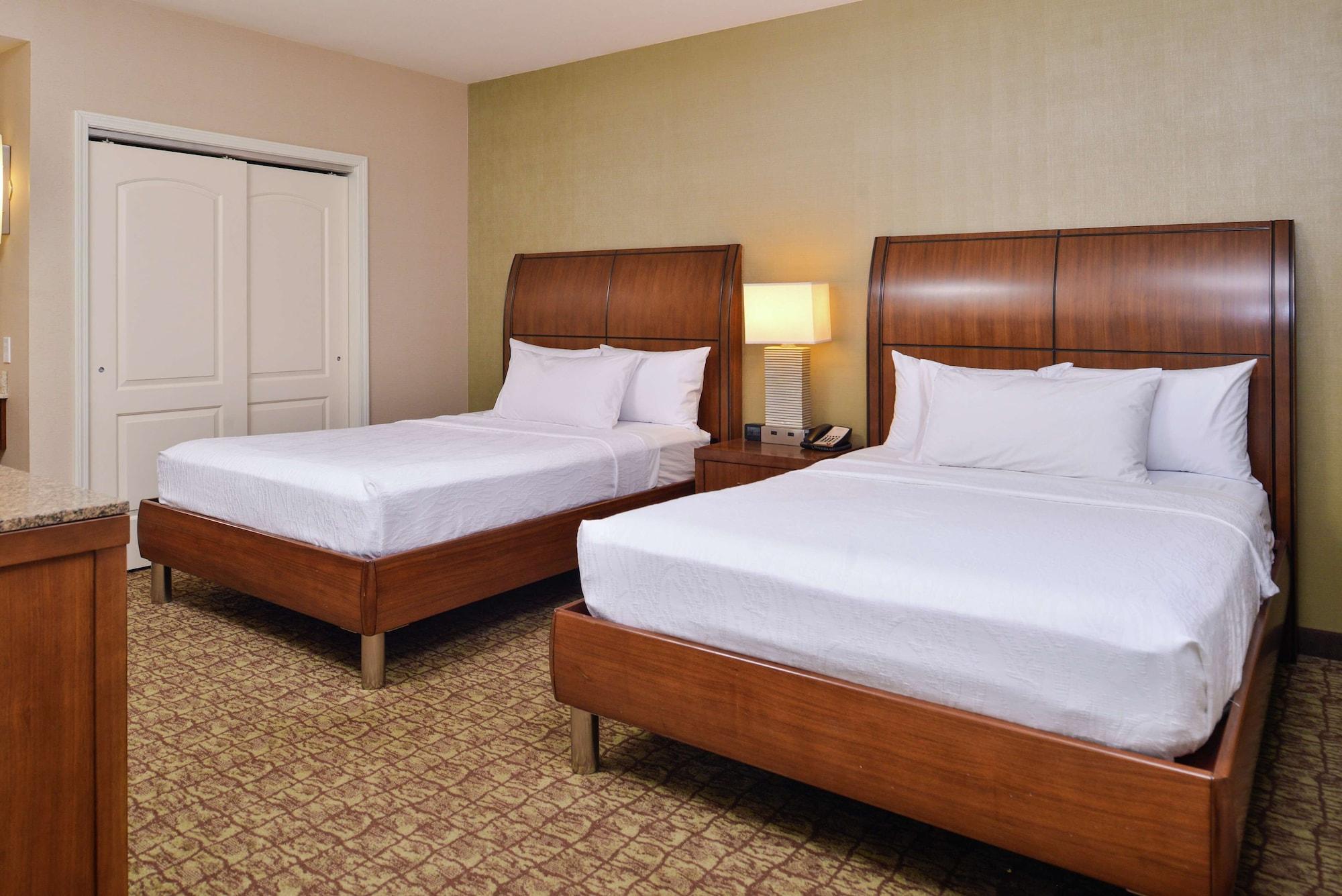 جناح، Hilton Garden Inn Boise Spectrum 2/7