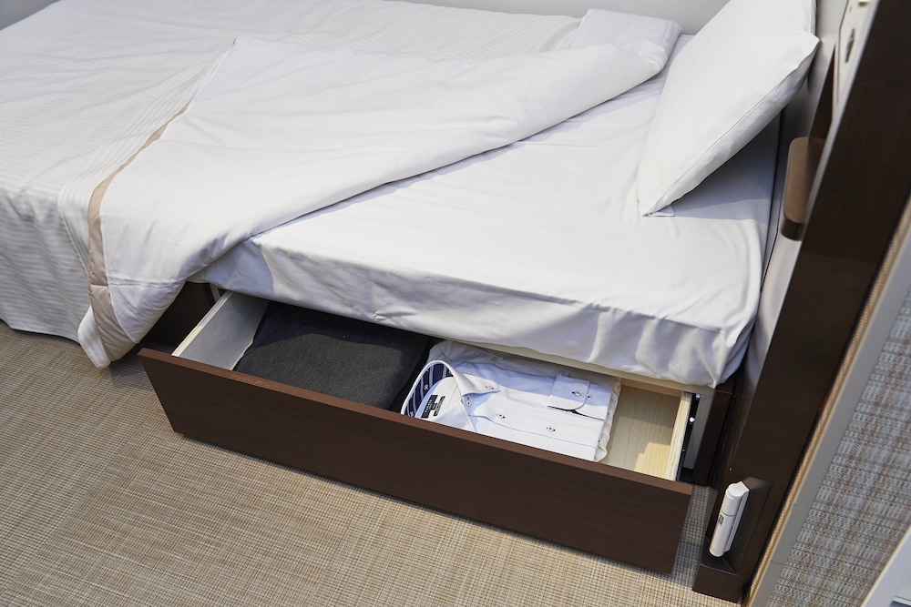 Keio Presso Inn Kanda 13/60