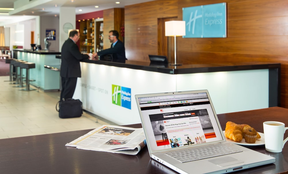 Holiday Inn Express Hamilton 25/46