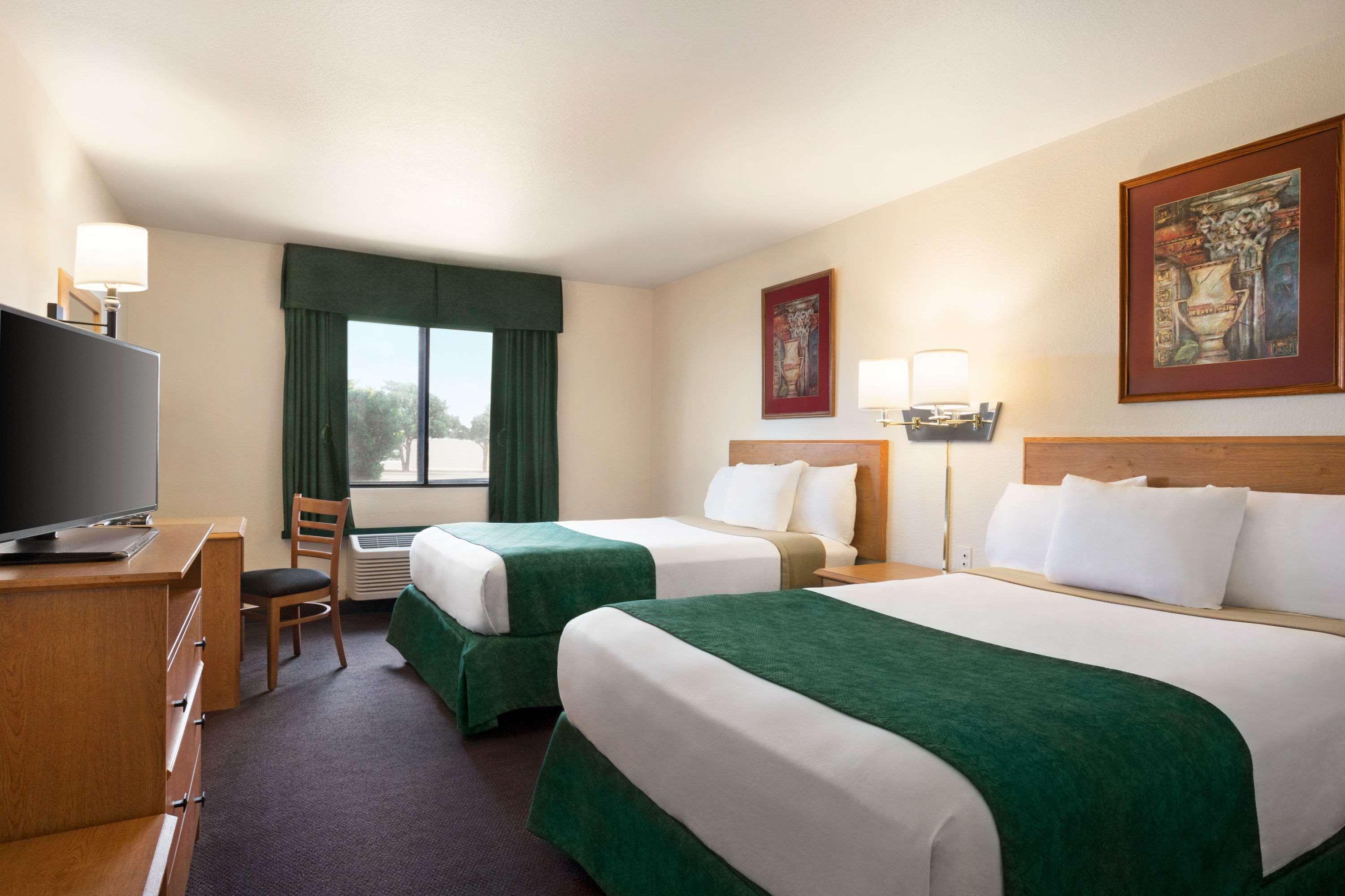 Travelodge By Wyndham Pecos 15/23