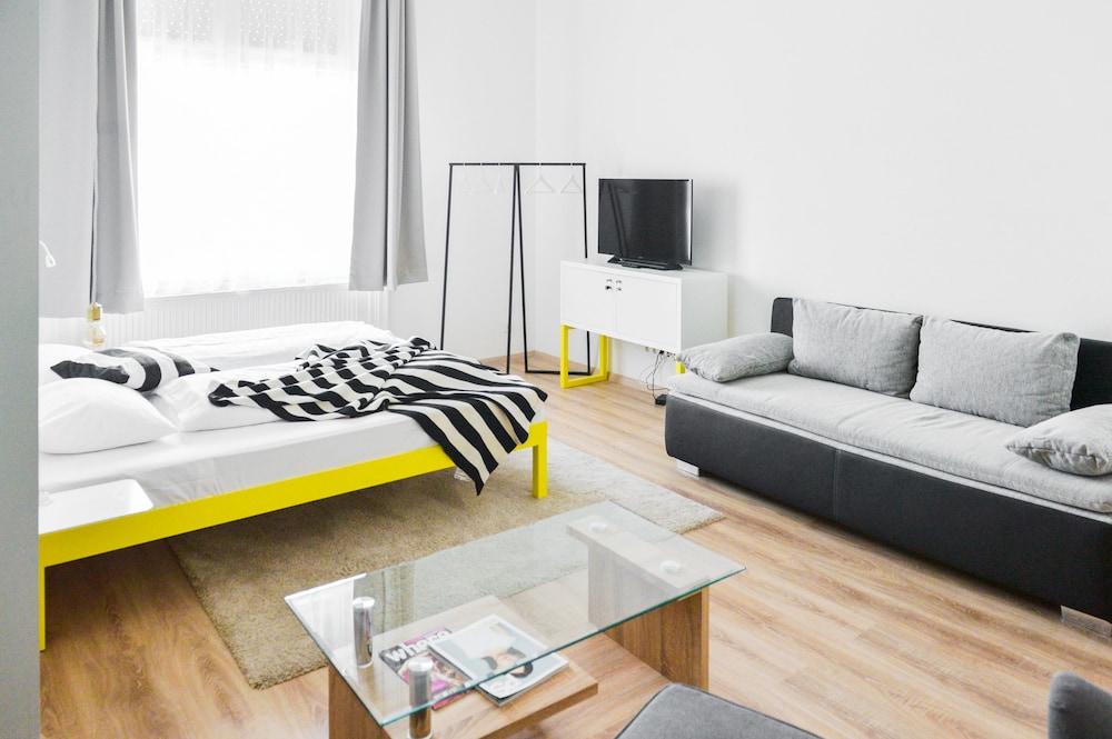 The Magazine Hotel Apartments 52/70