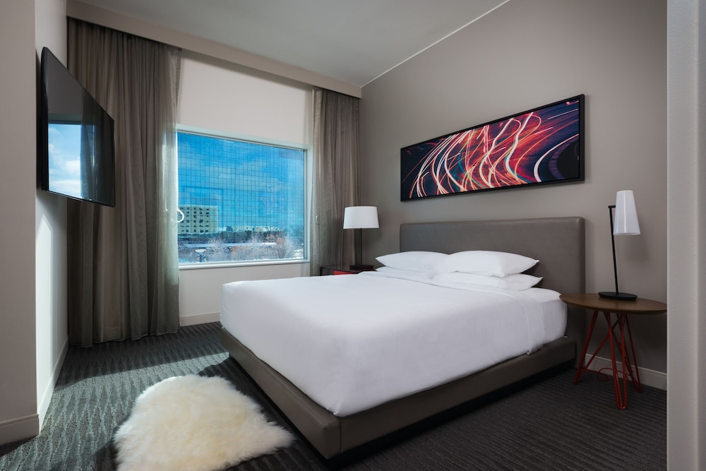 Regency, Suite, King Bed