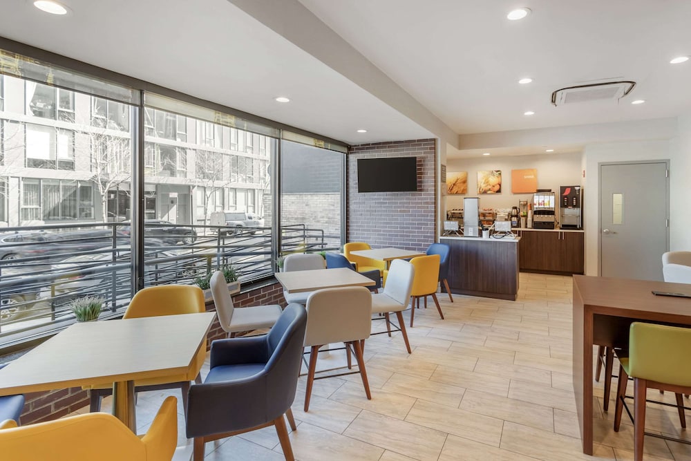restaurant cafeteria