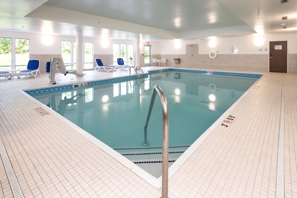 Holiday Inn Express And Suites Portage 4/57