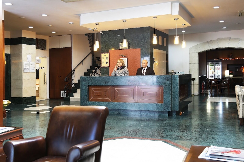 Benler Hotel 4/30