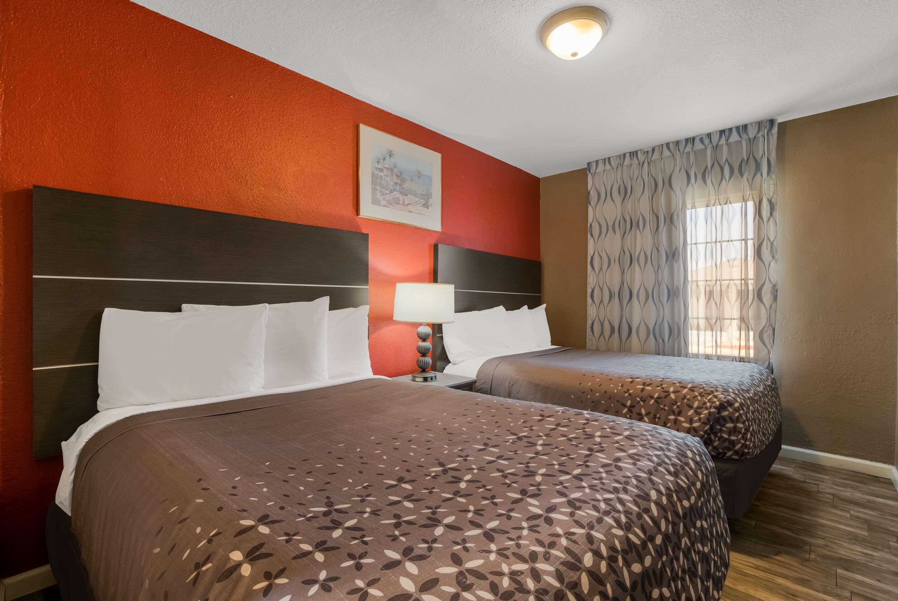 Efficiency, Suite, 2 Double Beds
